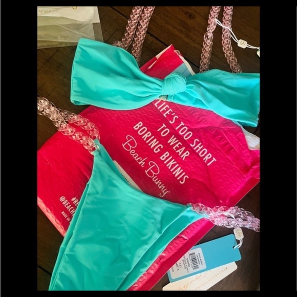 Tiffany Bikini - Picture 10 of 12